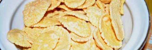 десерт персиковый с йогуртом и хлопьями