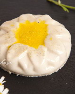 Десерт Ромашковая панна котта