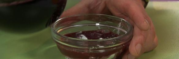 груша, запеченная с грецкими орехами и сливками