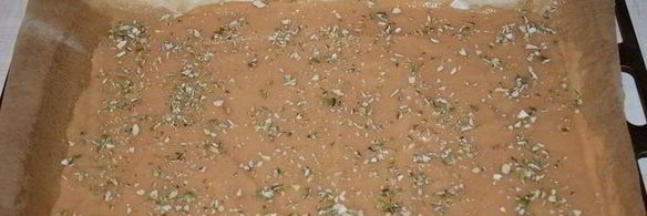 грушевая пастила с кардамоном и тыквенными семечками