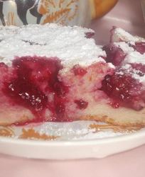 Клафути с ежевикой