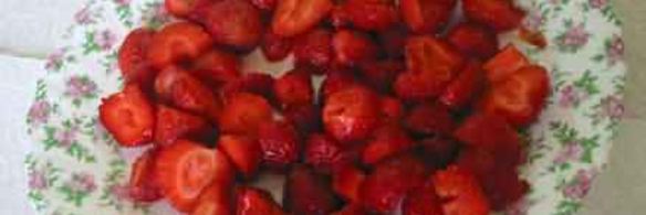 клубничный десерт