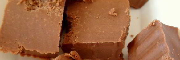 домашние конфеты из макадамии, нуги, марципана и шоколада