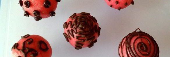 домашние конфеты из макадамии, нуги, марципана и шоколада