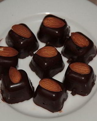 Домашние конфеты с вишневым ликером