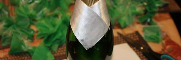 елка из шампанского и конфет