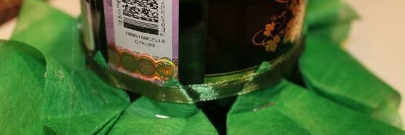 елка из шампанского и конфет