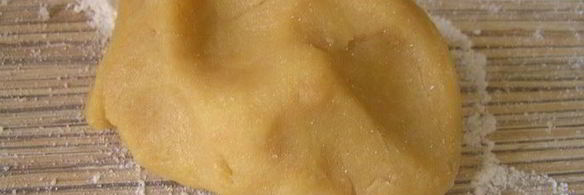 конфеты из марципана с орехом макадамия