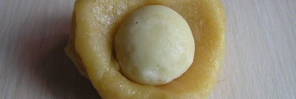 конфеты из марципана с орехом макадамия