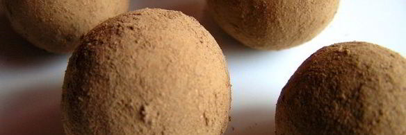 конфеты из марципана с орехом макадамия