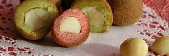 конфеты из марципана с орехом макадамия