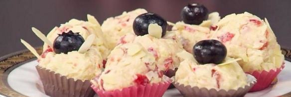 конфеты из миндаля и белого шоколада