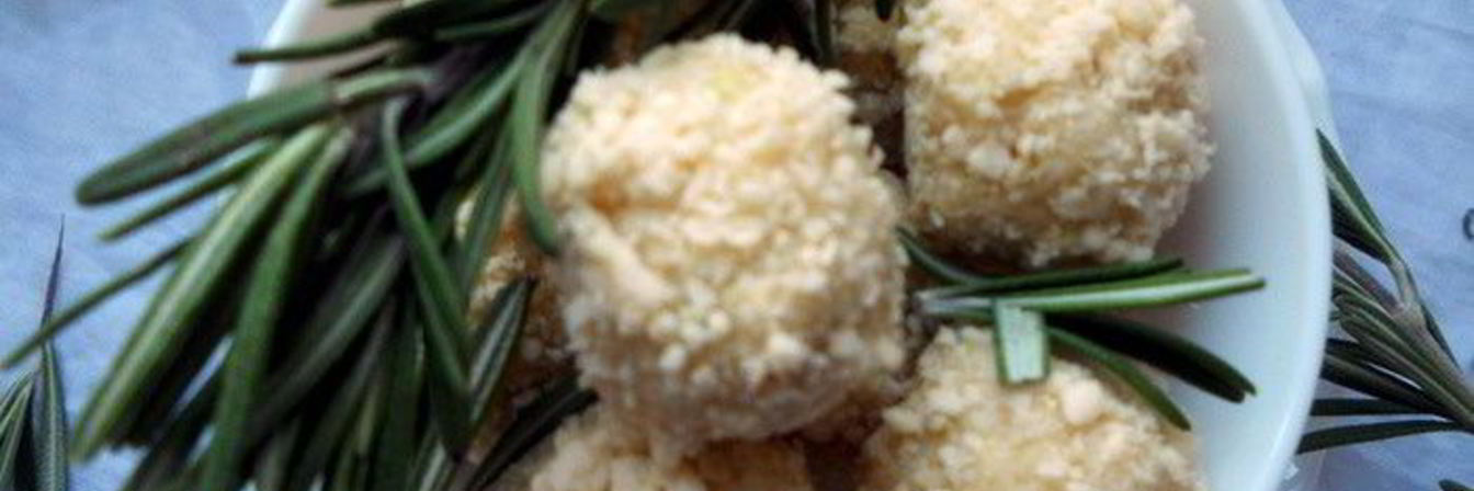 Конфеты с белым шоколадом, лаймом и розмарином