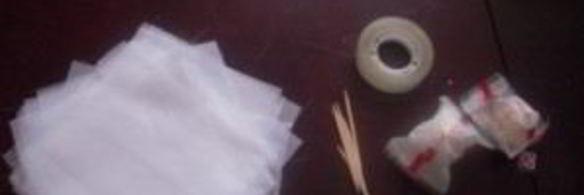 лебеди из конфет