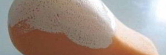 лебеди из конфет