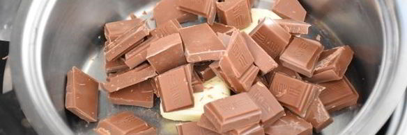 мягкие шоколадные конфеты с фисташками