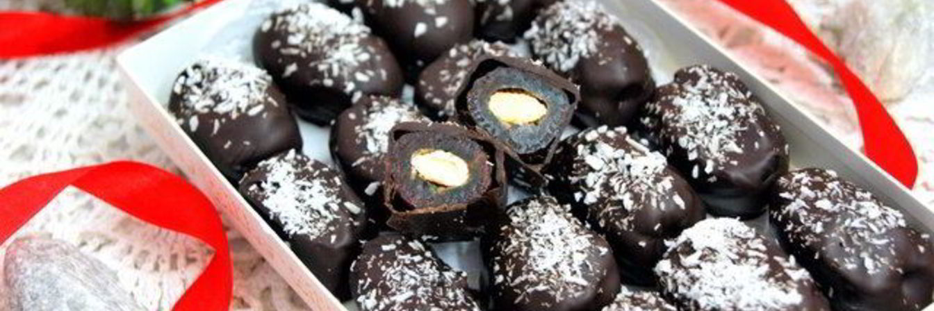 Натуральные конфеты Финики с миндалем в шоколаде