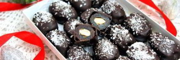натуральные конфеты финики с миндалем в шоколаде