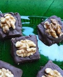 Шоколадные конфеты с марципаном