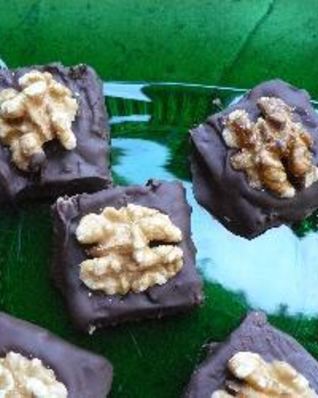 Шоколадные конфеты с марципаном