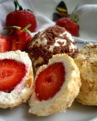 Творожные конфеты с клубникой