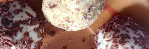 творожные конфеты с клубникой