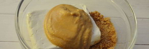 творожные конфеты с кокосом и арахисовой пастой