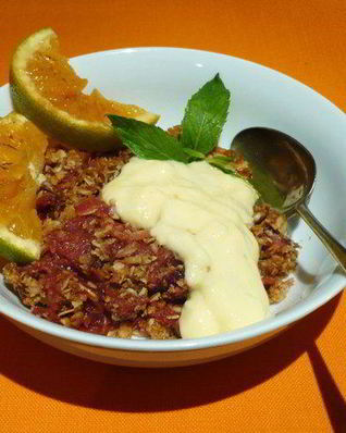 Крамбл из ревеня