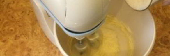 бисквитный рулет со сливочно-молочным кремом