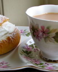 Булочки с творожным кремом внутри