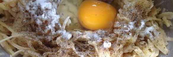 деруны с крем-фрешем и слабосоленой семгой