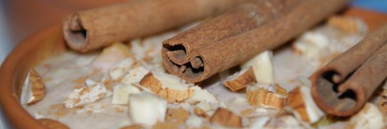 Десерт из нектарина с йогуртово-творожным кремом