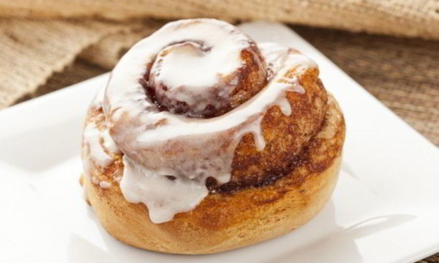 Рецепт домашних булочек с корицей и кремом