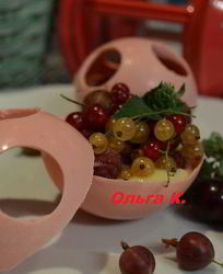 Клубничные шоколадные шары с лимонным кремом