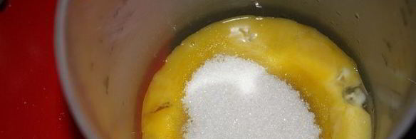 кростатине с кремом, яблоками и розмарином