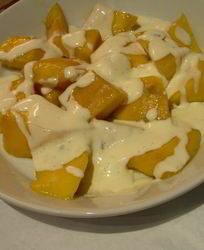 Манго в ванильном креме