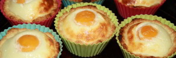 песочные корзинки с кремом и абрикосом яишенки