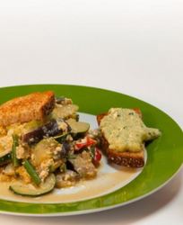 Рагу из кабачков с кремом из цукини