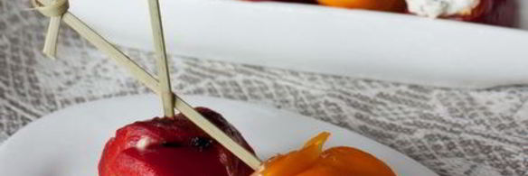 рулетики из печеного перца с сырным кремом