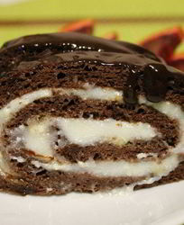 Шоколадный рулет с кремом из манки