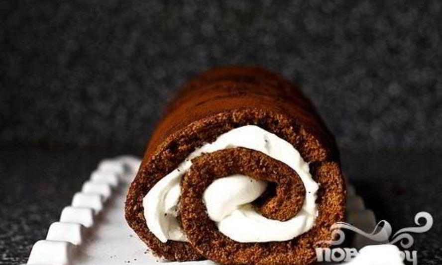 Рецепт шоколадного рулета со сливочным кремом