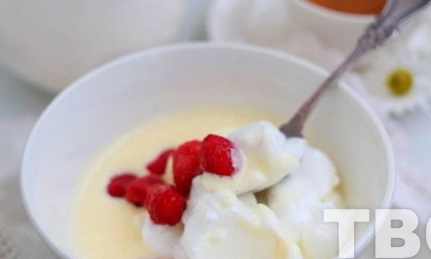 Рецепт снежков с малиной и кремом