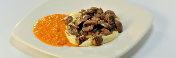 телячьи почки с полентой и кремом из паприки