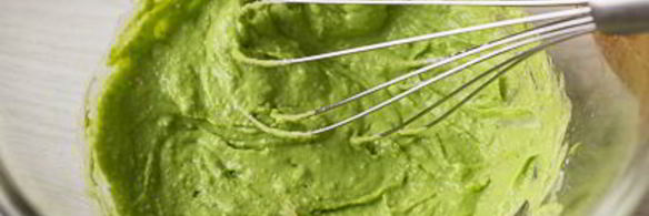 веррины с кремом из горошка и острыми креветками