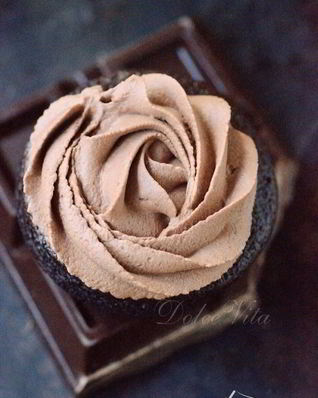 Взбитый шоколадный крем-ганаш