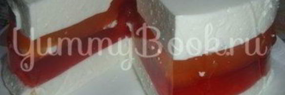 молочно-желейный слоеный десерт