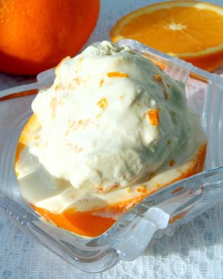 Апельсиновое мороженое с апельсинами