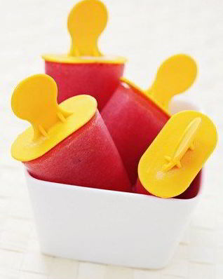 Арбузное мороженое с клубникой