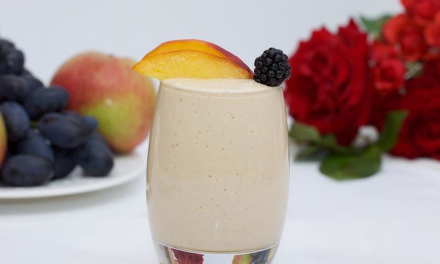 Рецепт десерта-коктейля из мороженого и печеных яблок