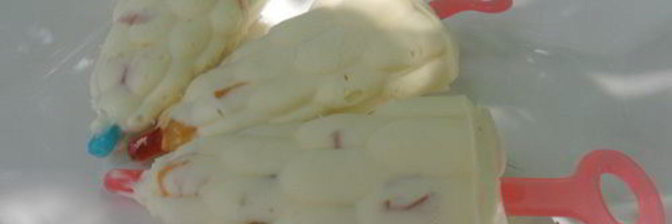 Домашнее мороженое со сгущенкой и персиками